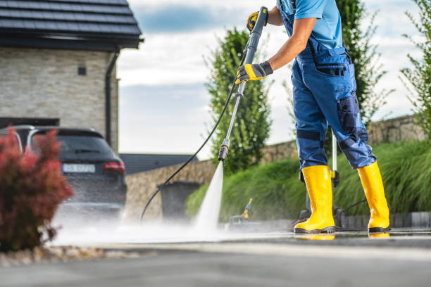 Best Parking Lot and Garage Cleaning  in Lake Jackson, TX